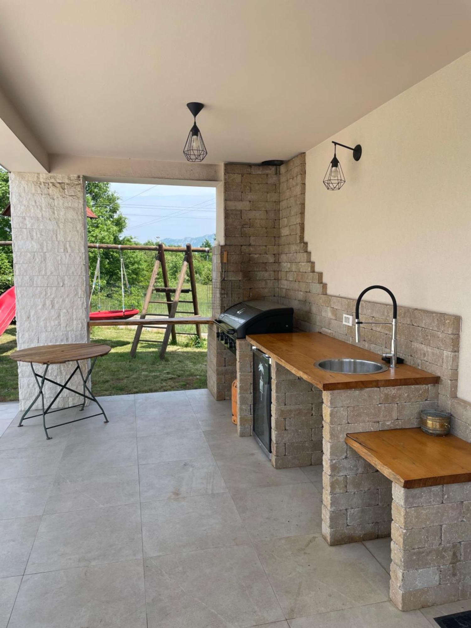 Villa Fluggi Near Labin Santalezi Exterior photo